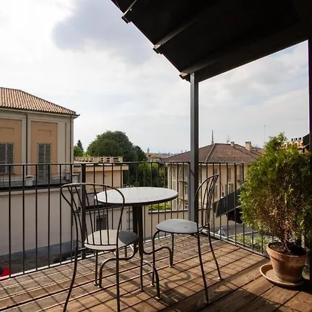 Attico Panoramico D'autore Con Torre Vista Su Monumenti Iconici 公寓 *