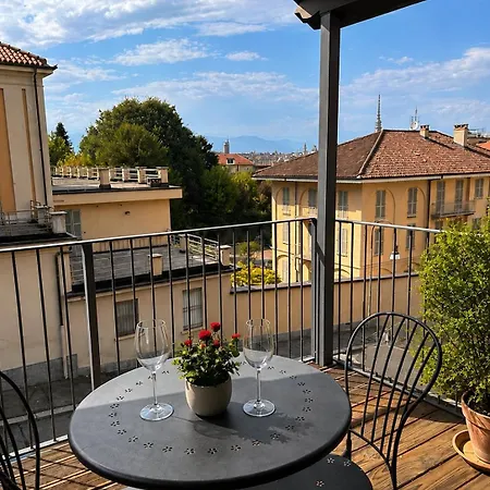 Attico Panoramico D'autore Con Torre Vista Su Monumenti Iconici